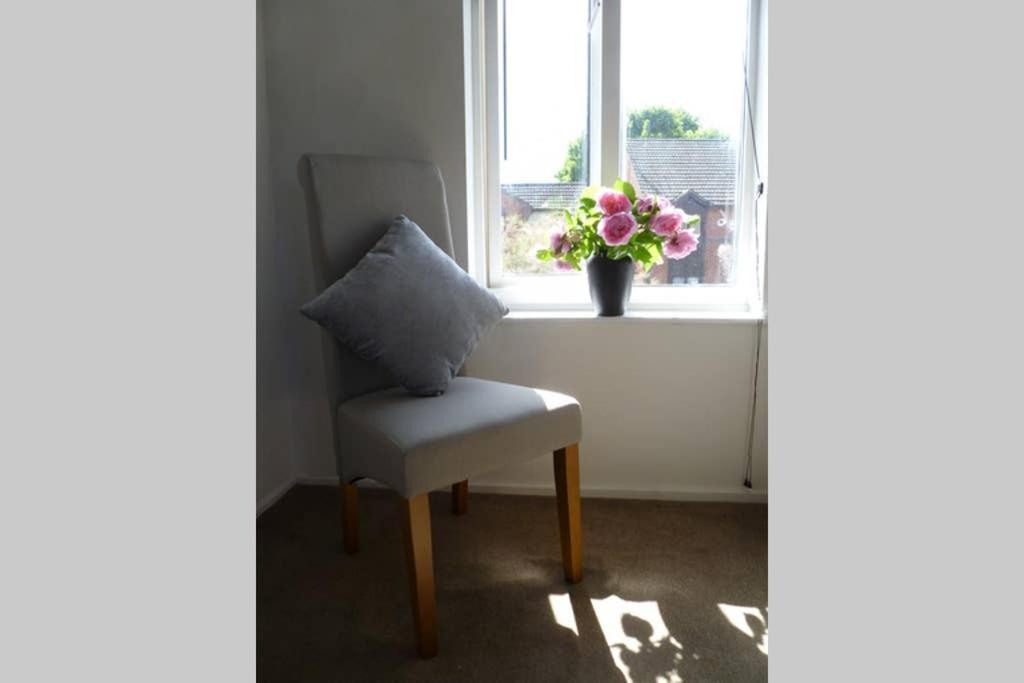 Cosy And Peaceful Maisonette With Terrace, Kidderminster Extérieur photo